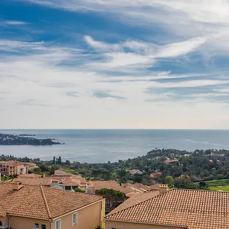 T2 Village Cap Esterel * Saint-Raphael (Var)